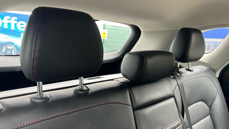 MG Hs 1.5 T-GDI Excite 5dr DCT Petrol Hatchback